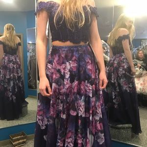 Size 4 Ellie Wilde Prom Dress